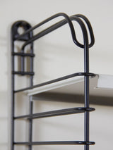 Prestatgeria metàl·lica Tomado