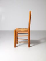 Juego de ocho sillas de haya y enea