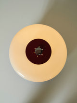 Làmpara de sobretaula vermella d'opalina