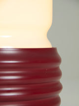 Làmpara de sobretaula vermella d'opalina