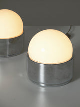 Làmpada de sobretaula de ferro cromat i opalina