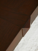 Mesa de comedor de nogal