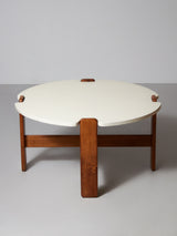 Mesa de centro redonda lacada en blanco