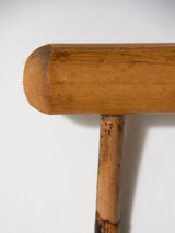 Perchero triple en caña de manila curvada