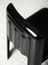 Cadira de fibra de vidre negra