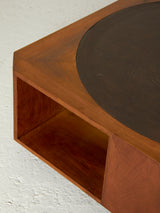 Mesa de centro cuadrada de madera, piel y latón