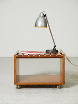 Mesa auxiliar de listones de pino