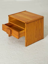 Mesita de noche de pino