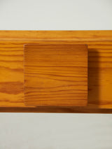 Mesita de noche de pino