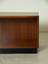 Mueble auxiliar de madera y fórmica negra