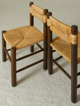 Cadira popular de fusta fosca i boga