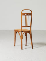 Cadira de fusta i reixeta estil Hoffman