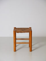 Taburete de pino y enea