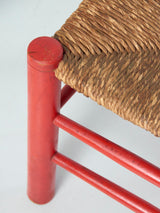 Cadira popular de pi i boga en vermell