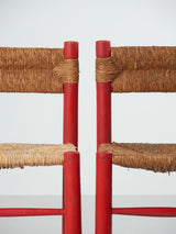 Cadira popular de pi i boga en vermell