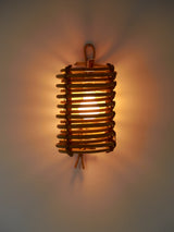 Aplique de caña de manila enrollada