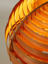 Lámpara de suspensión de madera