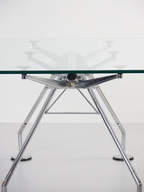 Nomos Table