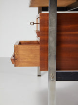 Escritorio de madera y pletina