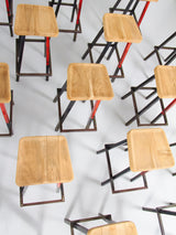 Taburete de madera y hierro