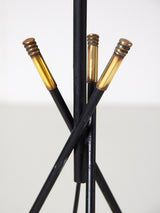 Lámpara de pie de hierro y tela