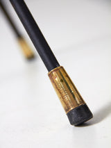 Lámpara de pie de hierro y tela