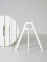 Pareja de mesas auxiliares