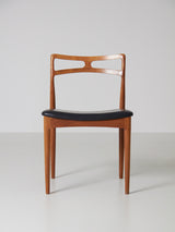 Juego de cuatro sillas de comedor mod. 94