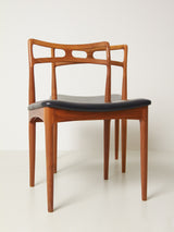 Juego de cuatro sillas de comedor mod. 94