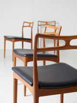 Juego de cuatro sillas de comedor mod. 94