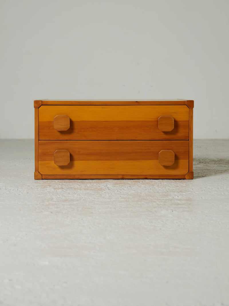 Ter Side Table