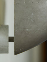 Aplic metàl·lic