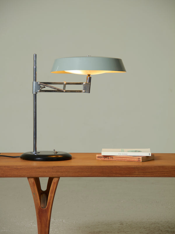 Articulated Table Lamp