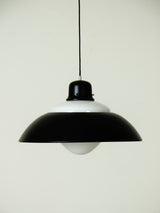 Lámpara de suspensión de hierro y opalina