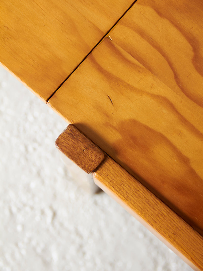 Extendable Pine Dining Table with Wings