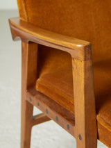 Pareja de sillones de nogal tapizados