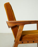 Pareja de sillones de nogal tapizados