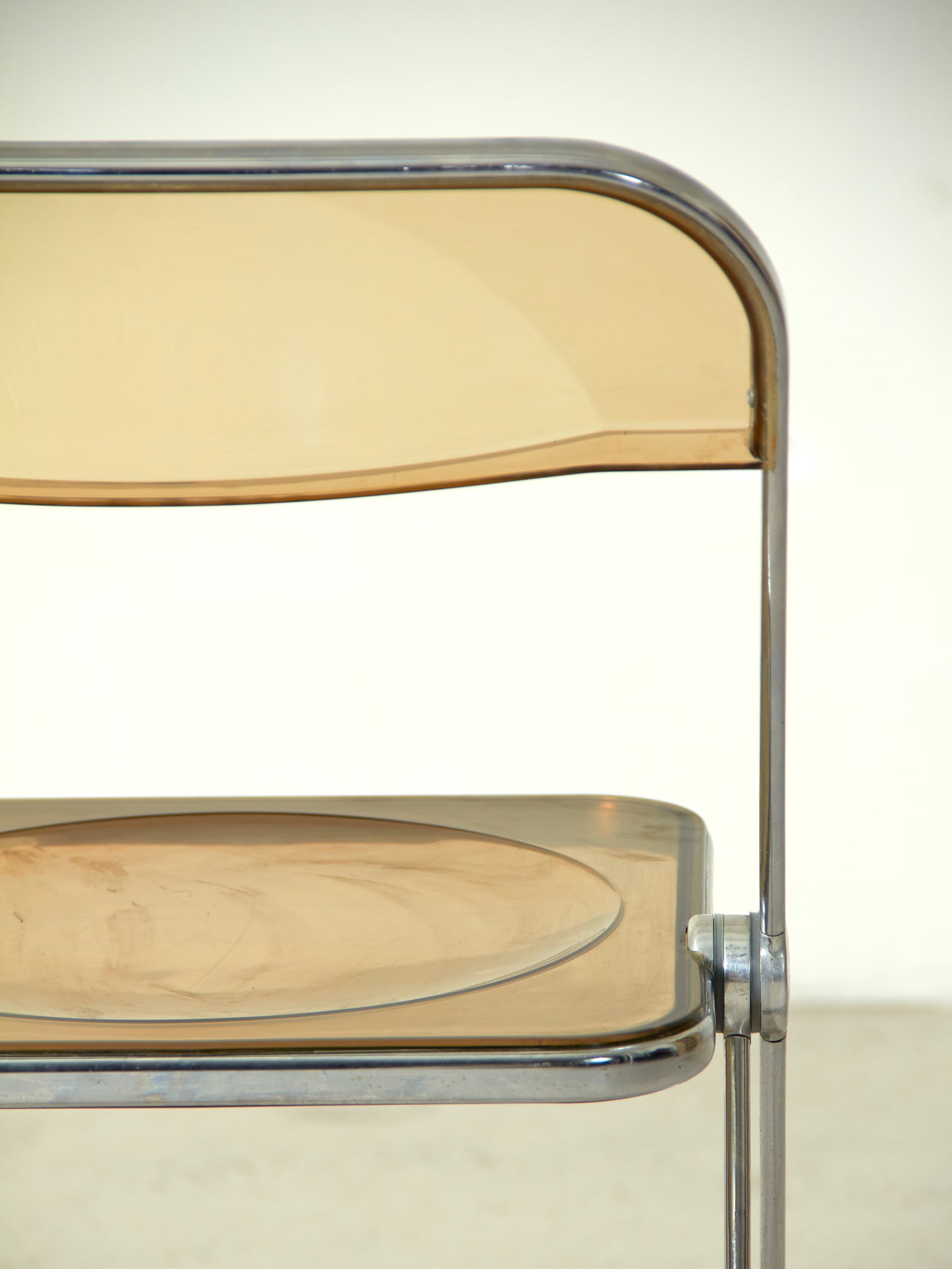 Plia folding chair – Fenix Originals