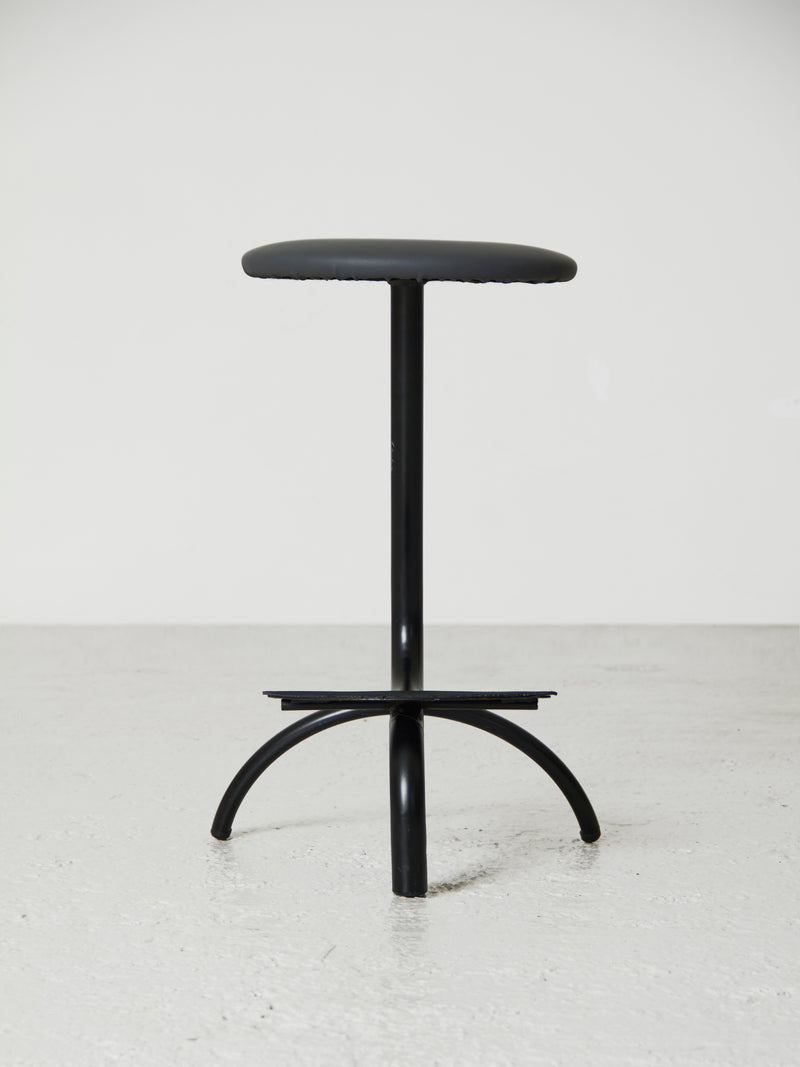 Eleochenta Stool