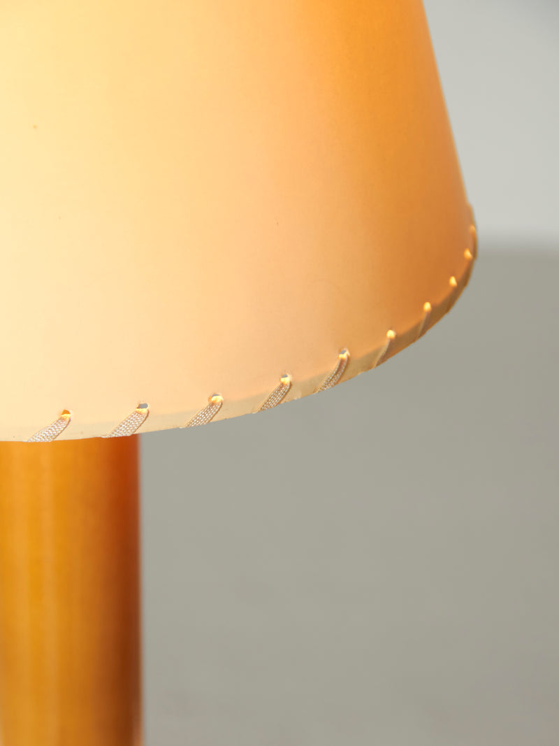 Basic Table Lamp in Wood and Brass