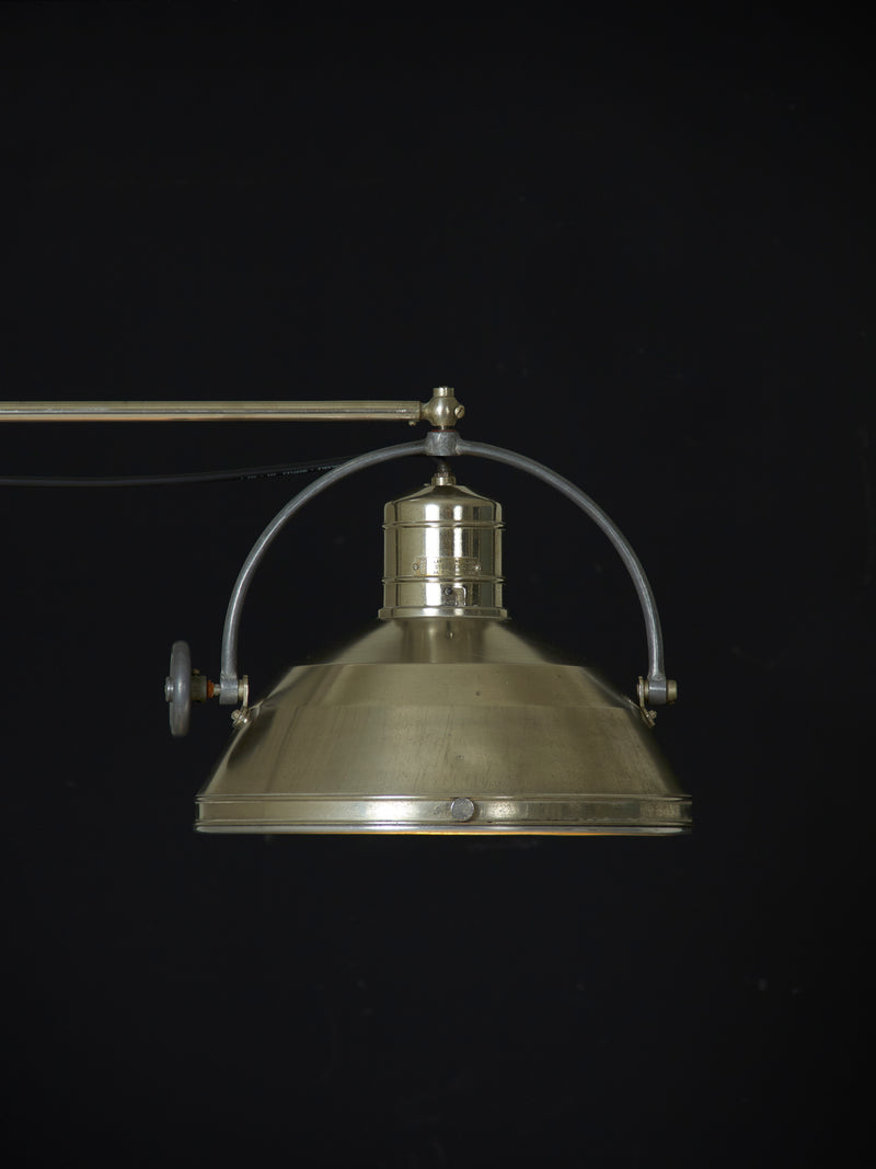 Làmpada de paret industrial francesa