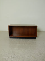 Mueble auxiliar de madera y fórmica negra
