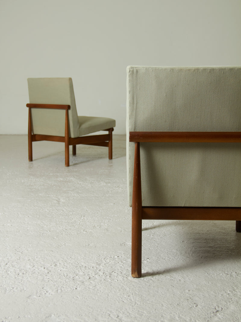 Parella de butaques de faig tapissades