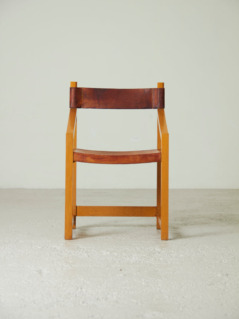Cadira de roure mod. S-5