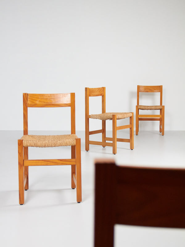 Set of Six Aresta Dining Chairs