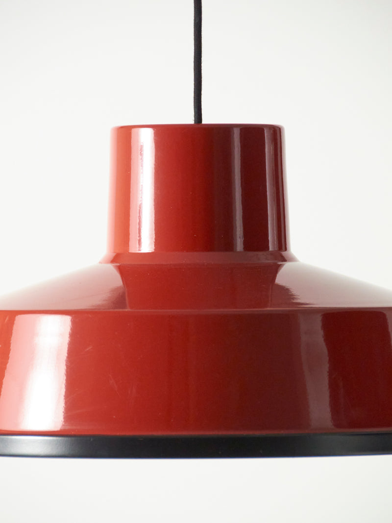 Lámpara de suspensión roja