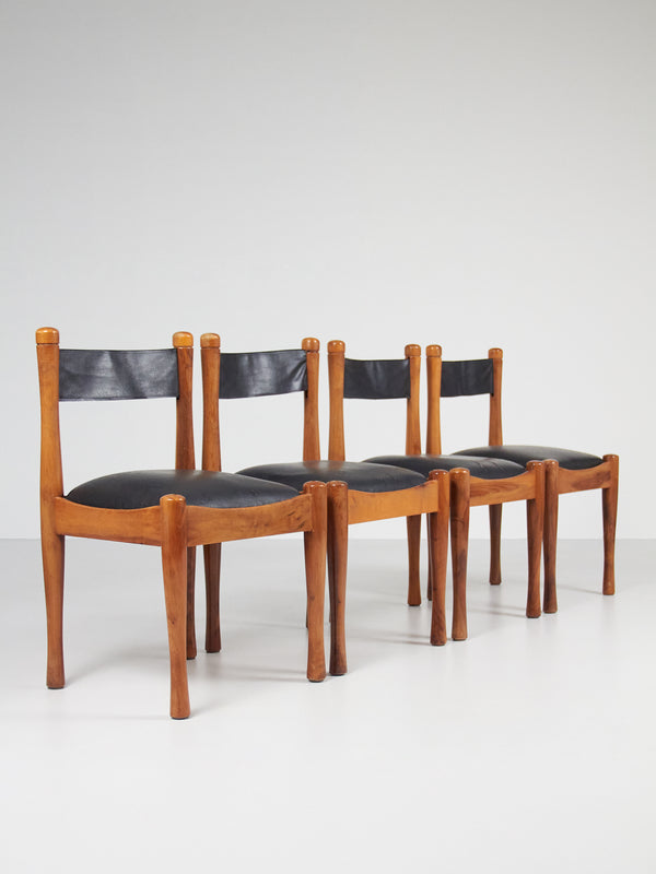 Set of Four 620 Dining Chairs