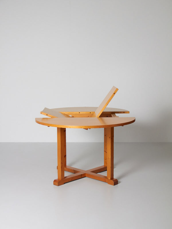 Pine Extendable Table