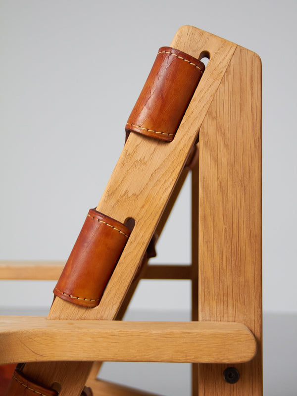 Oak and Leather Hunting Chair
